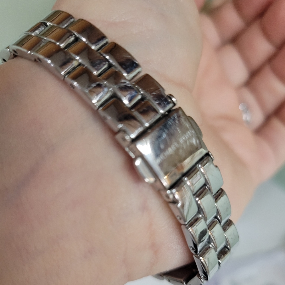 Michael Kors Silver Watch with Crystal Accents White face gorgeous 😍 $300 MSRP - Picture 11 of 12